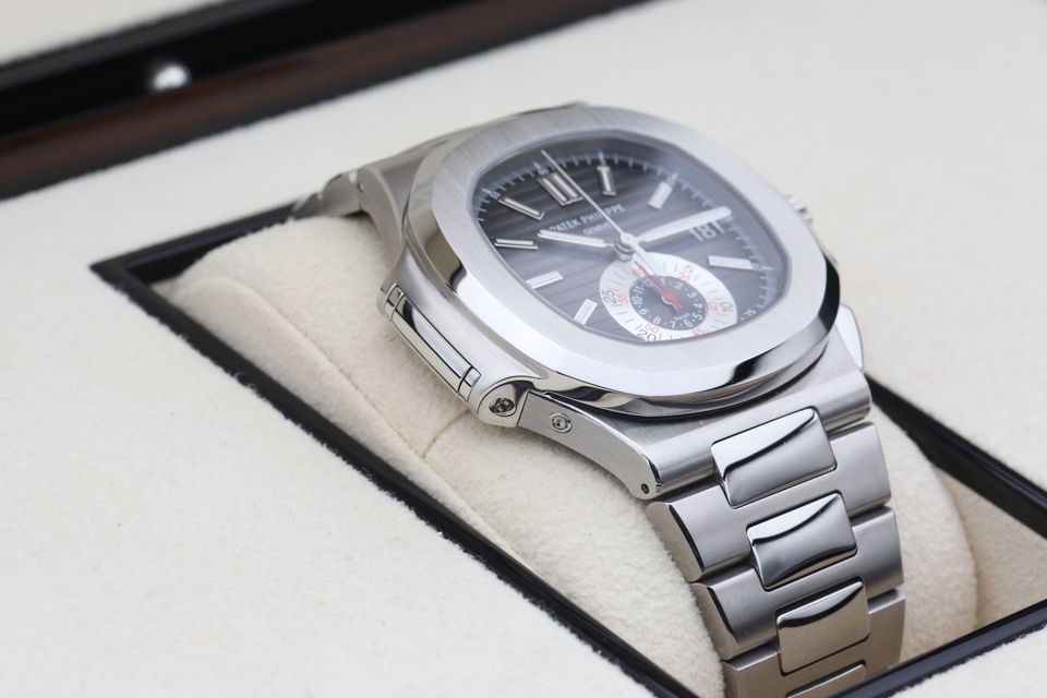 Patek Philippe Nautilus 5980/1A-014 Image 4